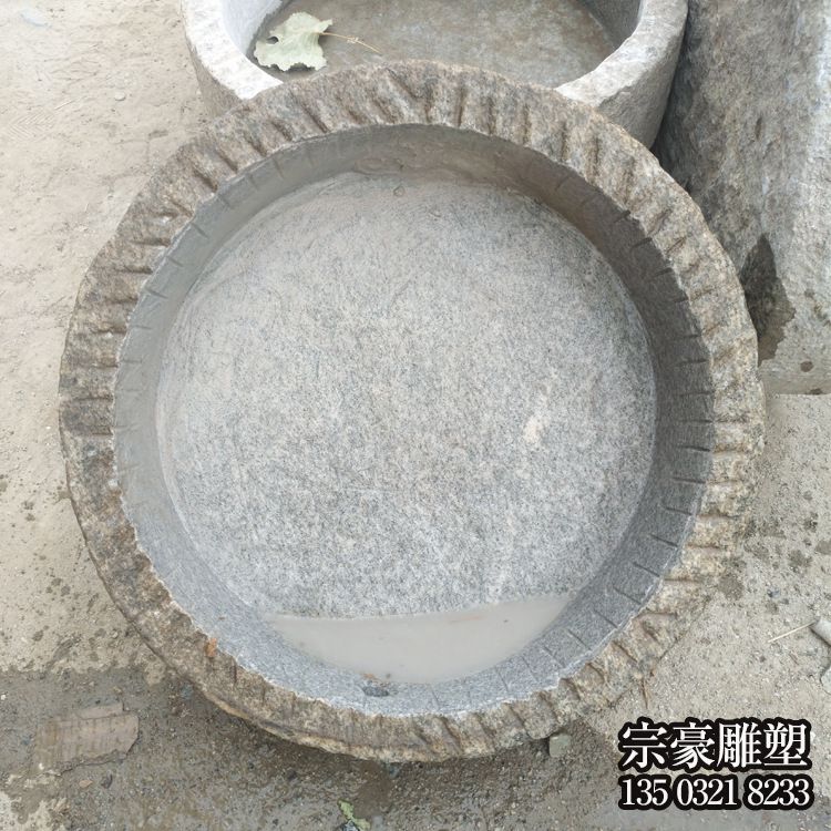 老舊石槽石頭魚(yú)缸花盆石缸水槽庭院陽(yáng)臺(tái)流水景觀(guān) 老舊石槽石頭魚(yú)缸花盆石缸水槽庭院陽(yáng)臺(tái)流水景觀(guān)